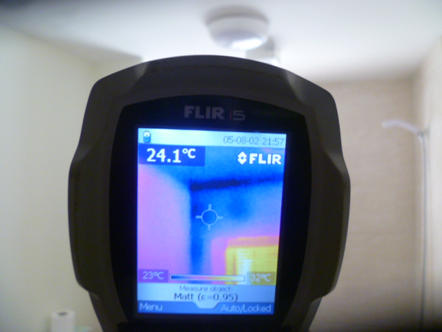 Infrared camera to detect dampness